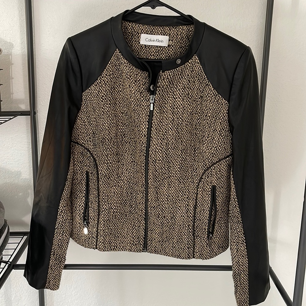 Fabulous tweed Calvin Klein jacket